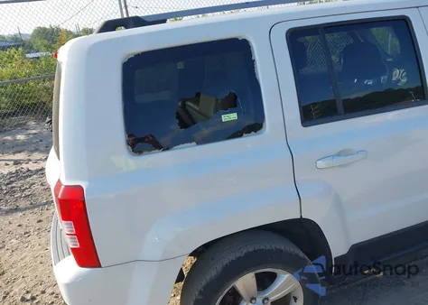 2014 Jeep Patriot Limited z USA, uszkodzony, nr VIN 1C4NJRCB7ED572218